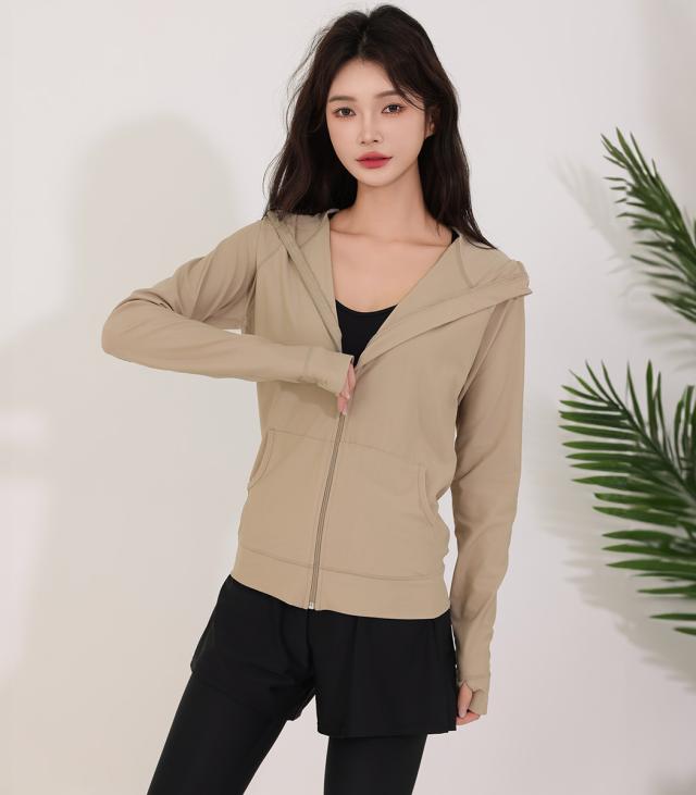 ラッシュガード