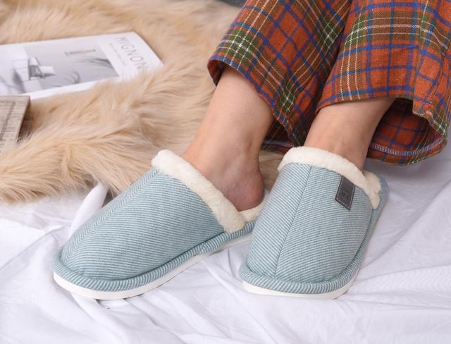 スリッパ