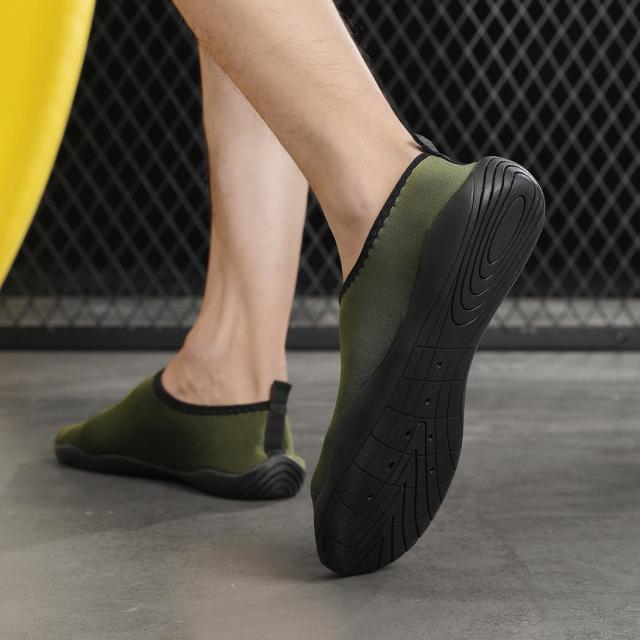 マリンシューズ