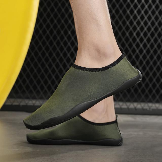 マリンシューズ