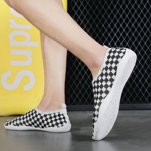 マリンシューズ