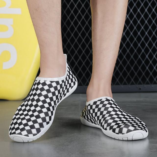 マリンシューズ