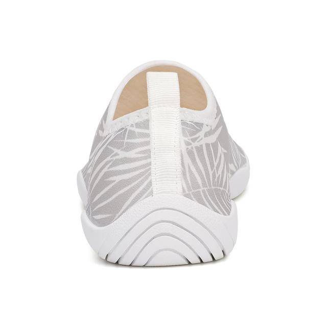 マリンシューズ