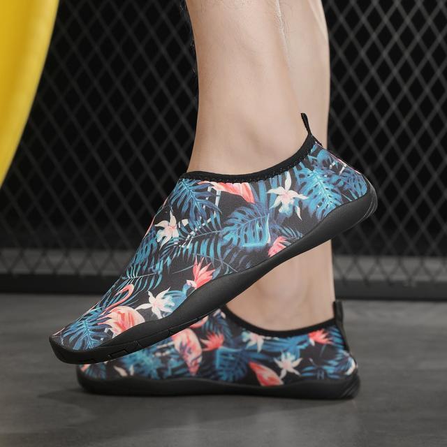 マリンシューズ