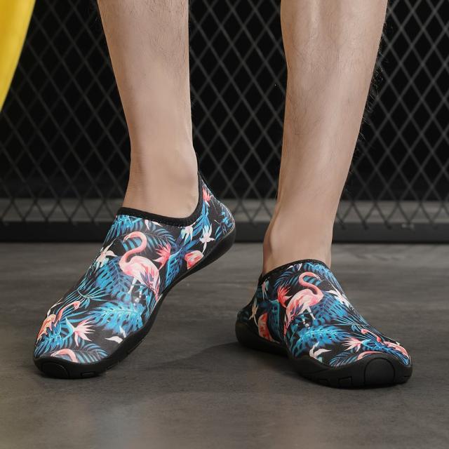 マリンシューズ