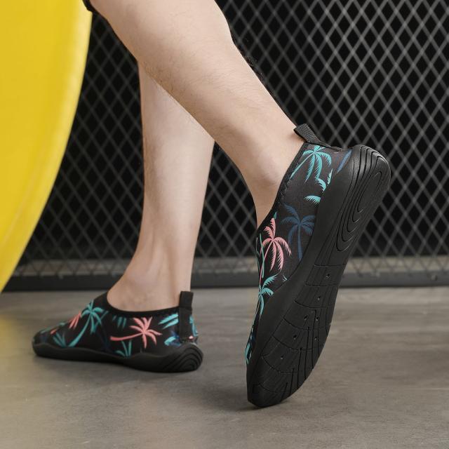 マリンシューズ