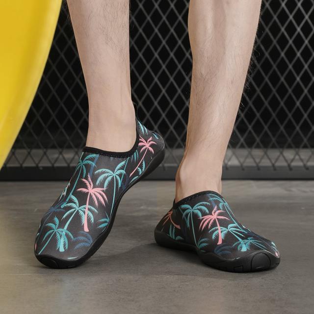 マリンシューズ