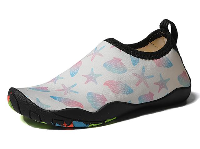 マリンシューズ