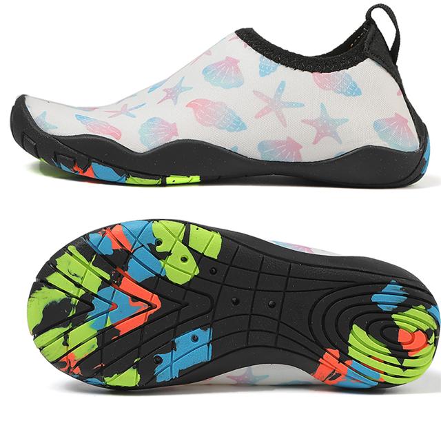 マリンシューズ