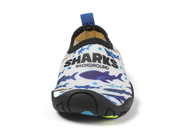 マリンシューズ