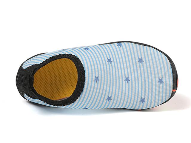 マリンシューズ