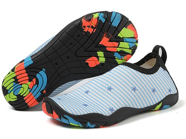 マリンシューズ