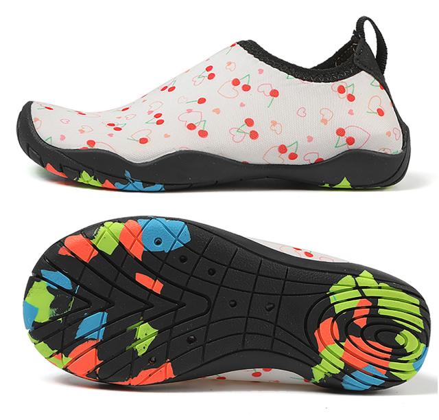 マリンシューズ