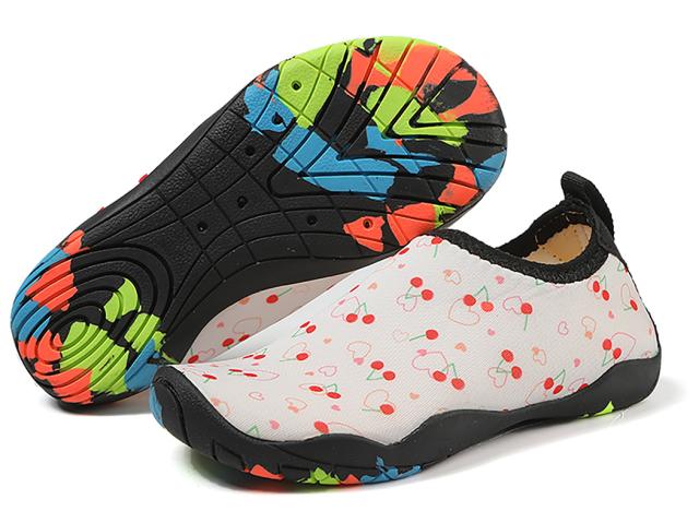 マリンシューズ