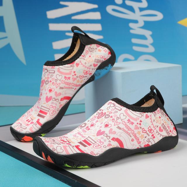 マリンシューズ