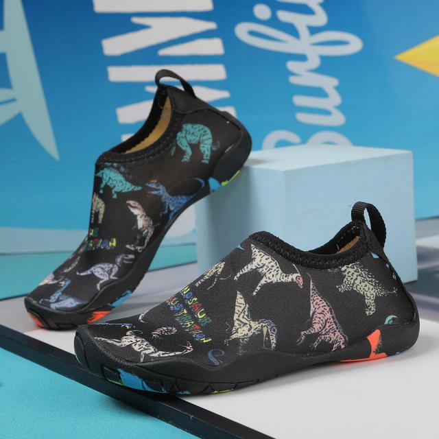 マリンシューズ