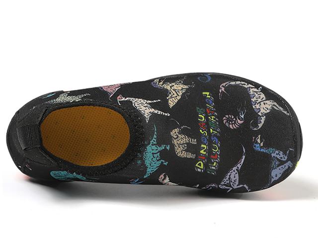 マリンシューズ