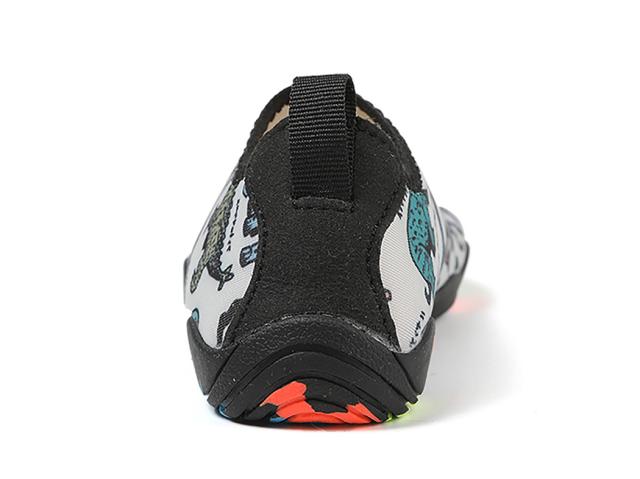 マリンシューズ