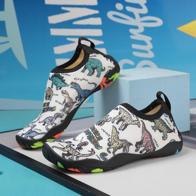 マリンシューズ