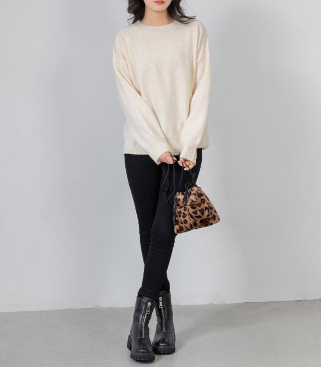 ニットセーター