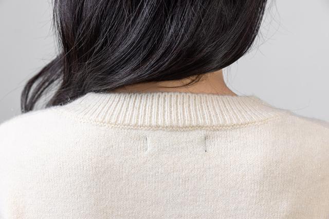 ニットセーター