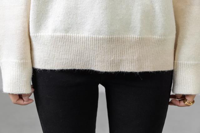 ニットセーター