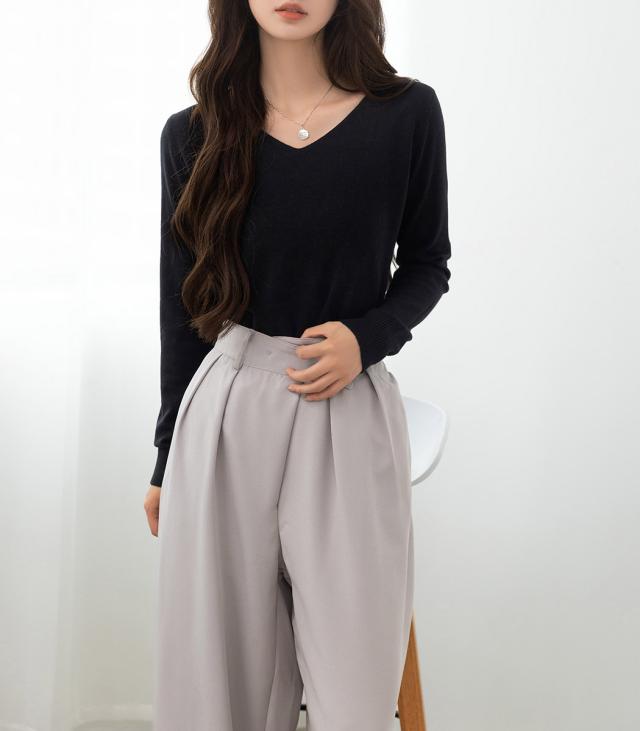 ニットトップス