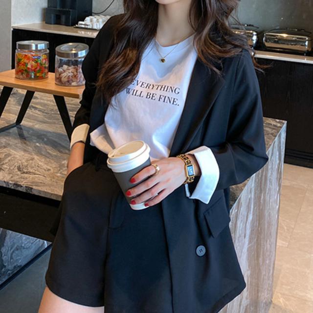 Tシャツ