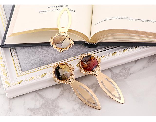 ハンドメイド　ブックマーカー　«No.82»　さくらんぼ　リボン　ラインストーン ハンドメイドブックマーカー«No.82»さくらんぼリボンラインストーン