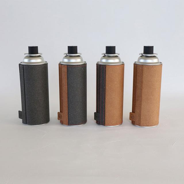 ブラウン、グレーの単色とブラウン×グレー、グレー×ブラウンのコンビカラーの4色展開です