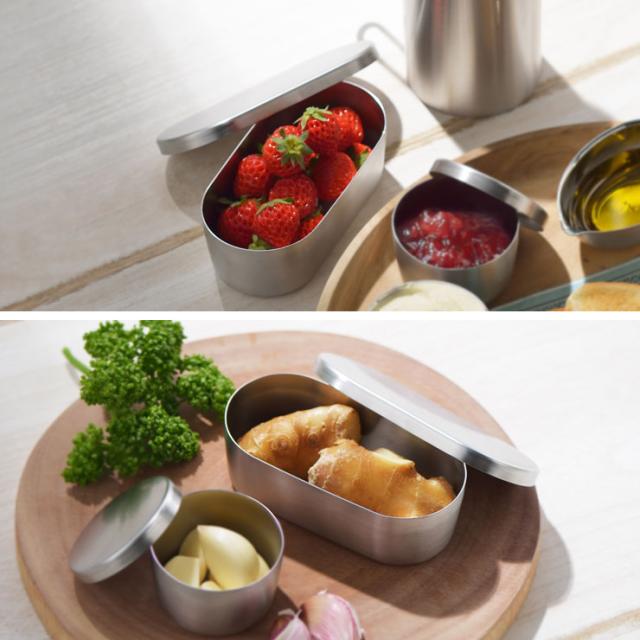 食器として食卓に並べたり、パントリーや冷蔵庫内での食材の整理にも活用できます