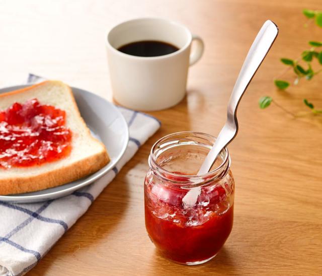 先端が浮くので、ジャムでテーブルが汚れません