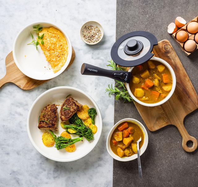 優れたノンスティック効果でこびりつきにくく、お手入れも簡単です