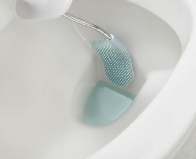 耐久性があり、変形しにくい長持ち設計のブラシ