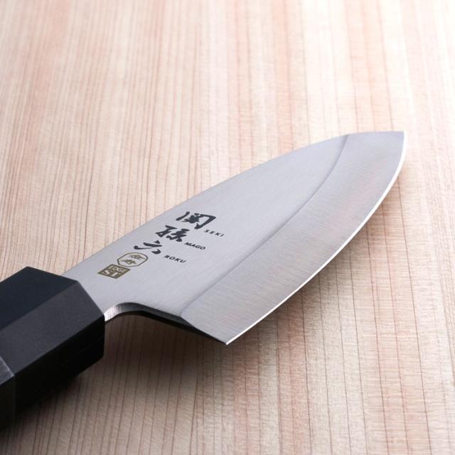 モリブデンバナジウムステンレス刃物鋼を使用