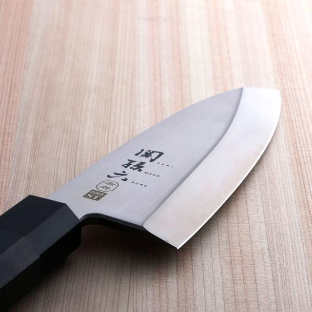 モリブデンバナジウムステンレス刃物鋼を使用