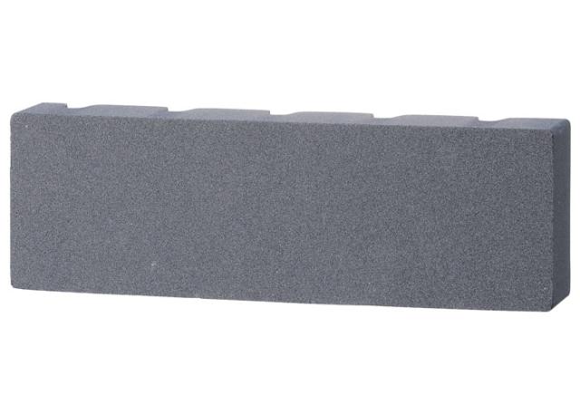 砥石を面直しすると包丁が研ぎやすくなり、砥石も長持ち