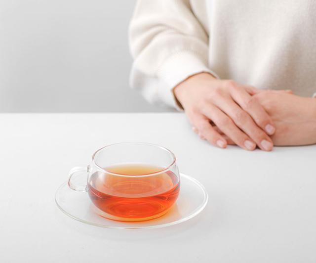 1本の指で持っても安定感のある使い心地のカップ