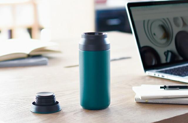 真空二重構造により優れた保温保冷効果を発揮