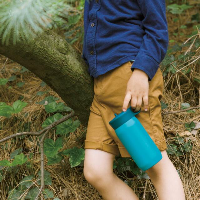 ハンドルリング付ストロー水筒,親子で使えるデザイン