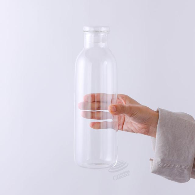 キャップにはシリコーンパッキンが付いているので密閉性に優れ、フレッシュな状態をキープ