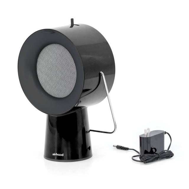 本体×1、オイルフィルター×1、活性炭フィルター×5、充電用アダプター×1、クイックスタートガイド×1