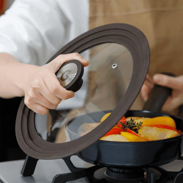 大きなガラス窓で中身の様子が分かりやすい