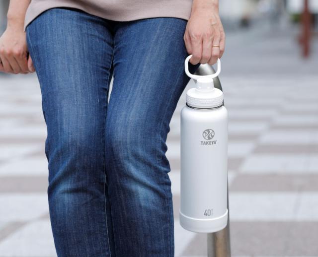 アクティブシーンで使いやすい、保冷専用のステンレスボトル