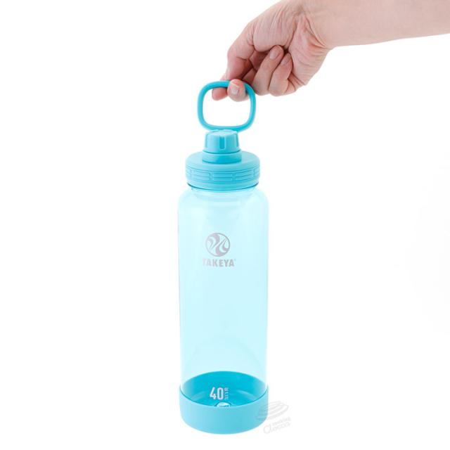 ジムへ行くときや外でのトレーニングでも持ち運びしやすいキャリーハンドル仕様