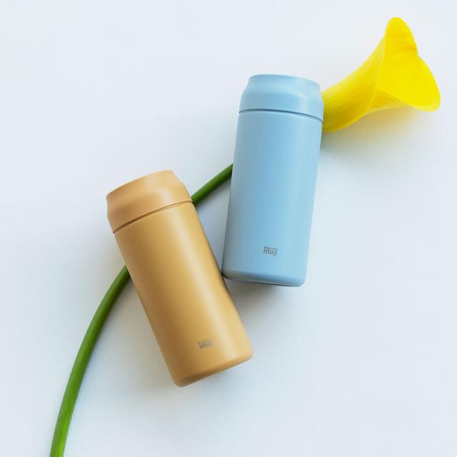 氷が入れられる飲み口は、氷止めや飲み物が勢いよく出ることを防ぐ