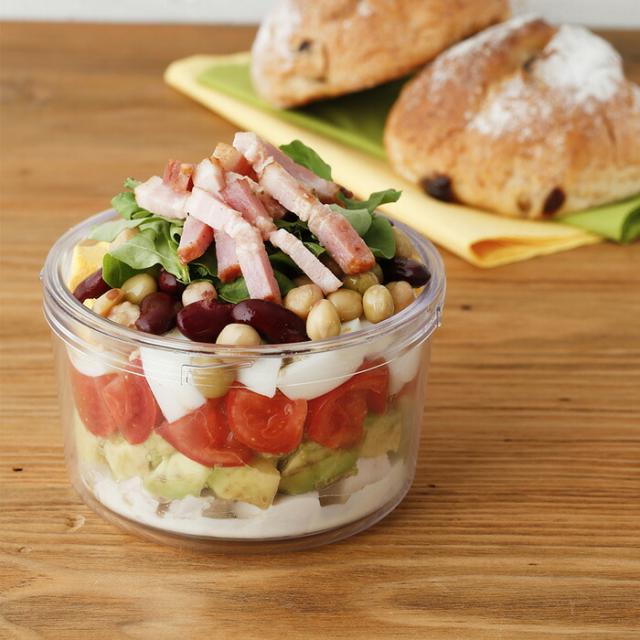 鮮度が見える保冷剤一体型サラダケース