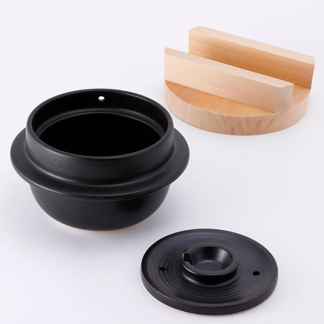 二重蓋は吹きこぼれしにくく、圧力効果もあります