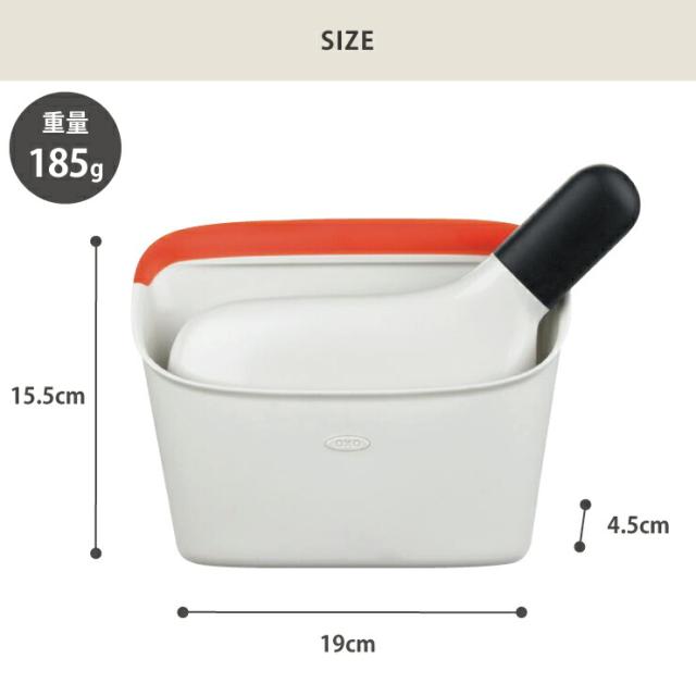 カウンタートップなど、高めの位置でも楽に使えるアングル付きのハンドル