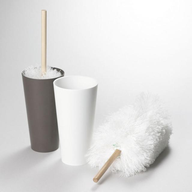 グリップは高級感のある木製